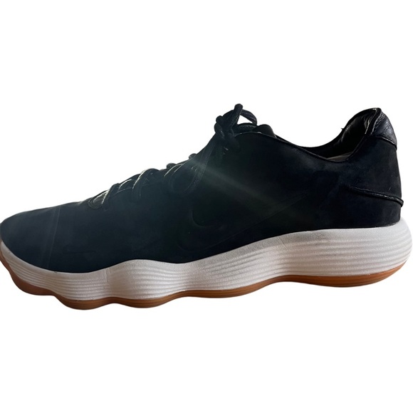 nike hyperdunk low size 12